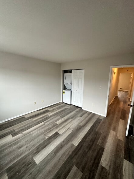 Building Photo - 504 Woodchip Rd