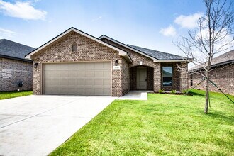 Building Photo - Like New Construction in Cooper District!