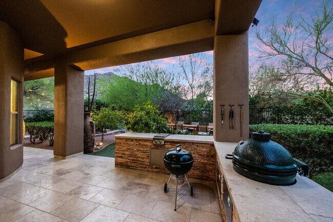 Building Photo - 14598 E Corrine Dr