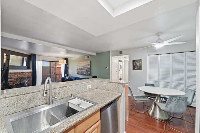 Building Photo - 7135 Firmament Ave