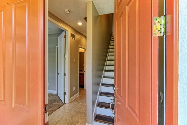 Building Photo - 111 N Albany Ave