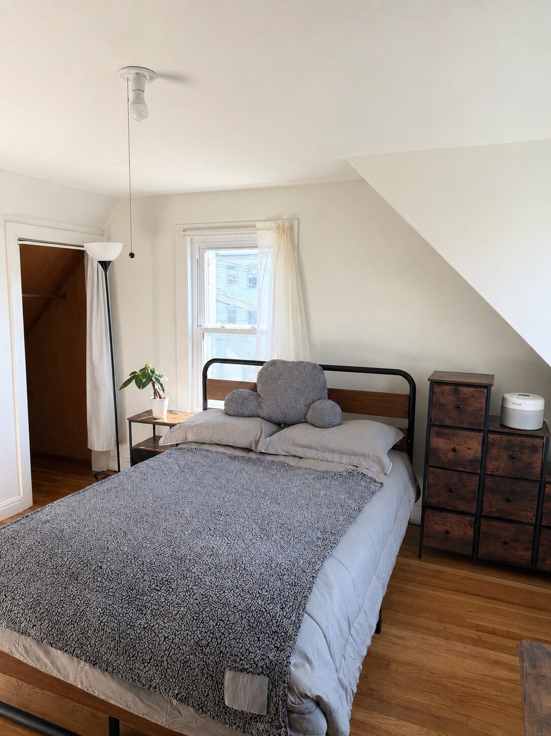 MAIN - 104R Homes Ave