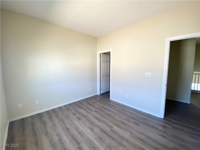 Building Photo - 134 Duxford Ave