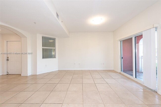 Building Photo - 10901 NW 83rd St