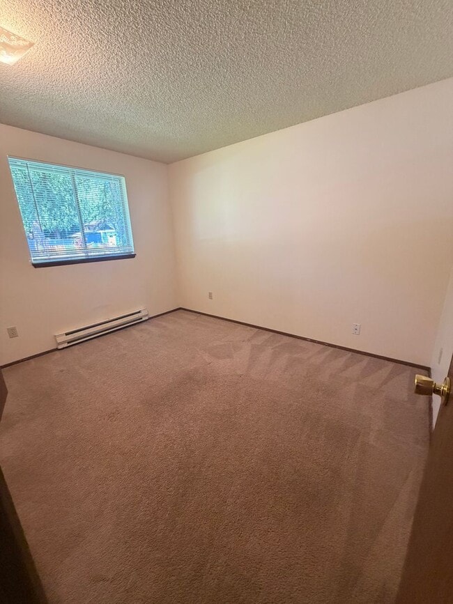 Building Photo - Rambler style home