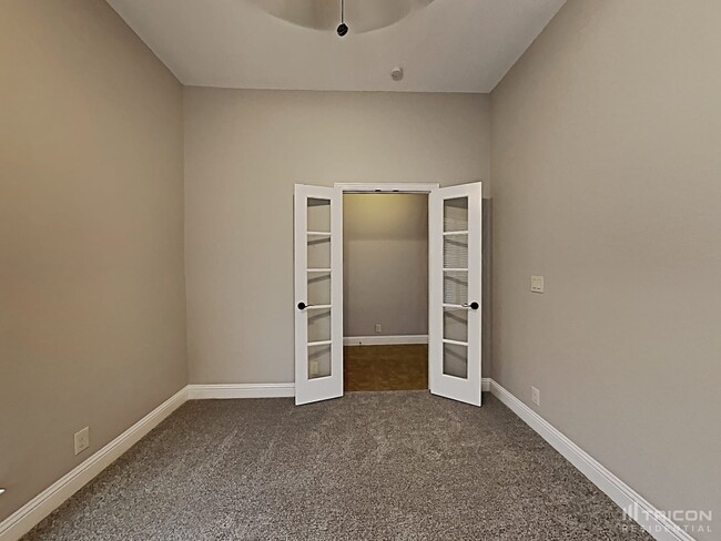 Building Photo - 1125 Ponderosa Drive