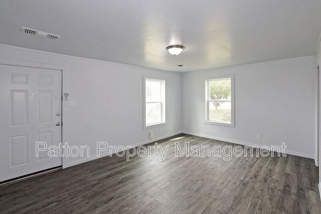 Building Photo - 3703 S Monroe St