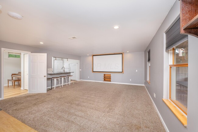 Building Photo - 5635 Van Fossen Rd