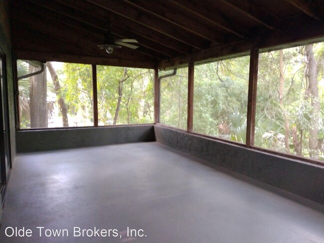 Building Photo - 3 br, 3 bath House - 606 E Orange Street