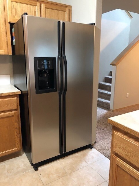 Building Photo - Spacious 4 bedroom, 2.5 bath, in Breckenridge Community