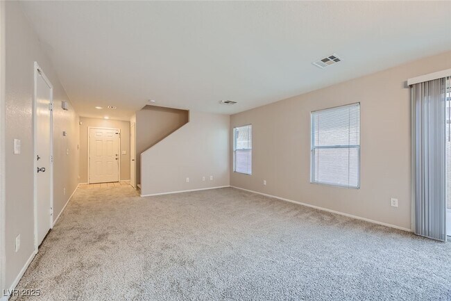 Building Photo - 535 Primrose Hill Ave
