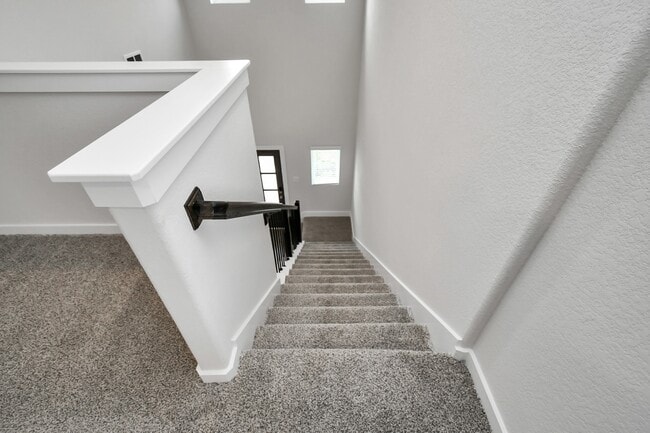 Building Photo - 16513 Breezy Knl Ct