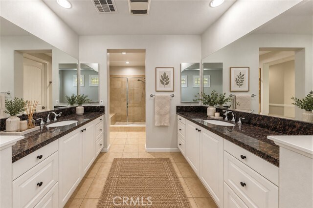 Building Photo - 523 Desert Willow Rd