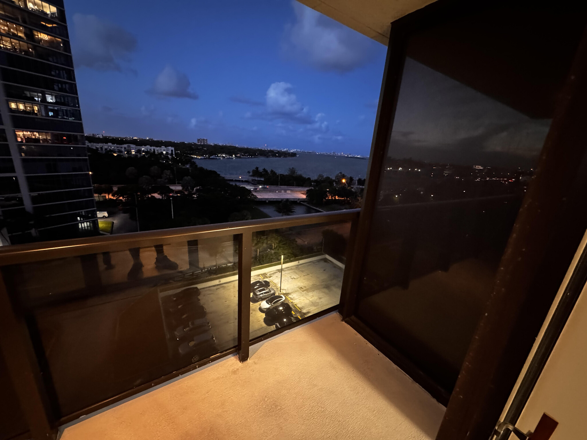 Balcony view East to see Biscayne Bay and Miami Beach. Fabulous views of Fireworks! - 600 NE 36th St