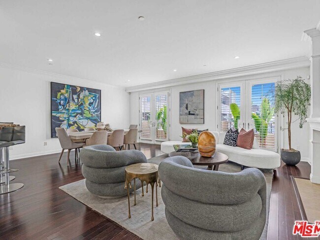 Building Photo - 143 N Arnaz Dr