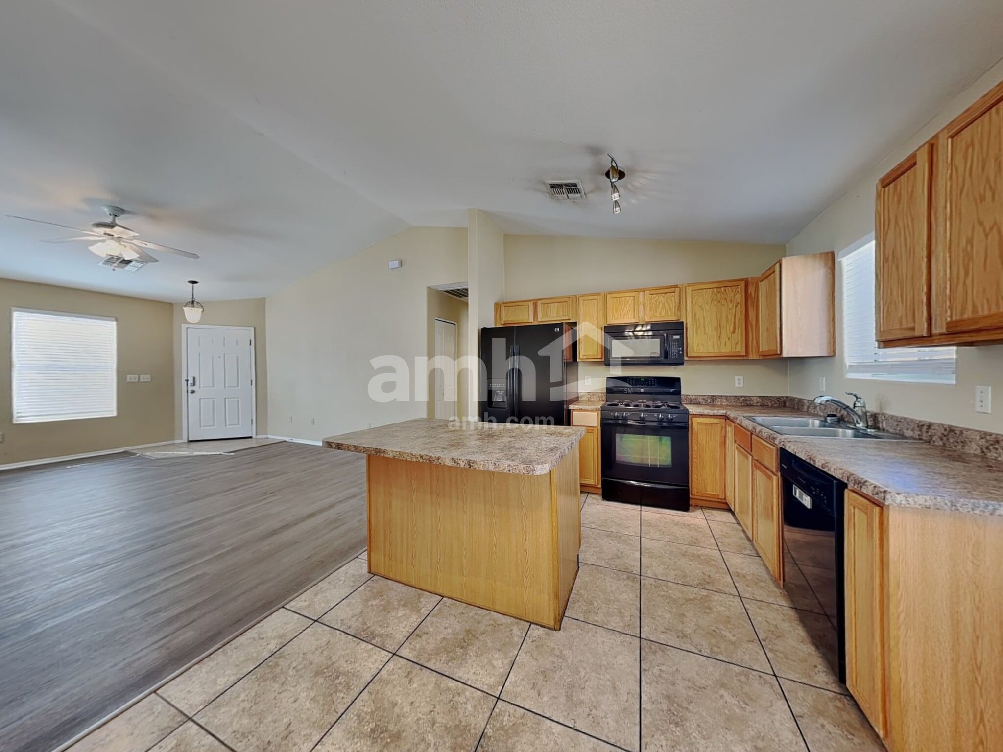 Building Photo - 13146 E Mineta Ridge Dr