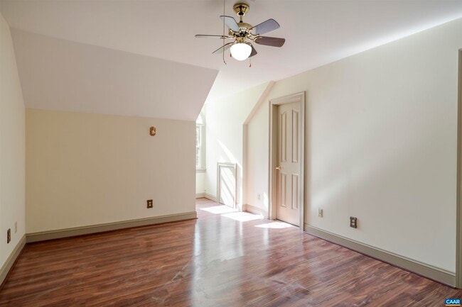 Building Photo - 3125 Beau Mont Farm Rd