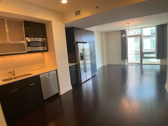 Building Photo - Rare Rental in Greenbridge!  Live in the m...