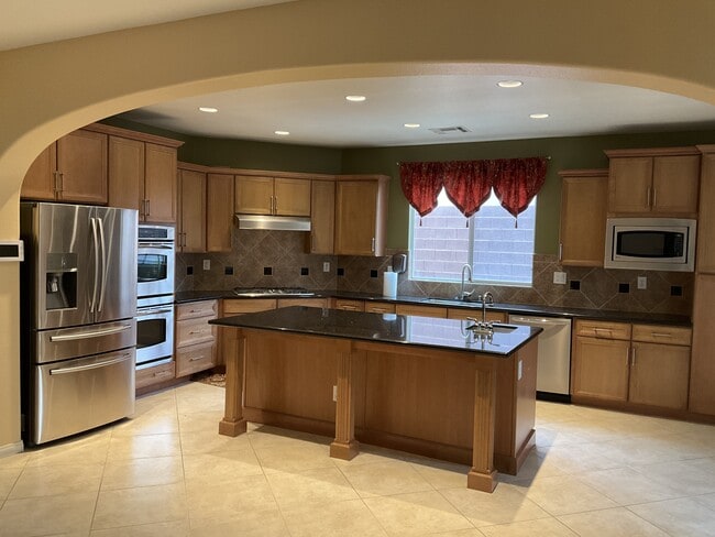 Building Photo - 8472 Elche Ct