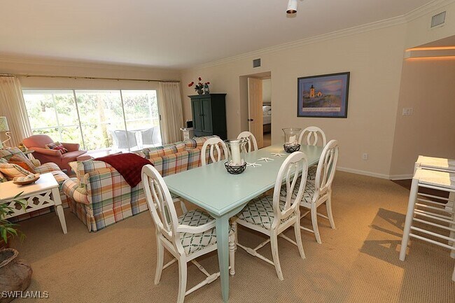 Building Photo - 4250 Lake Forest Dr