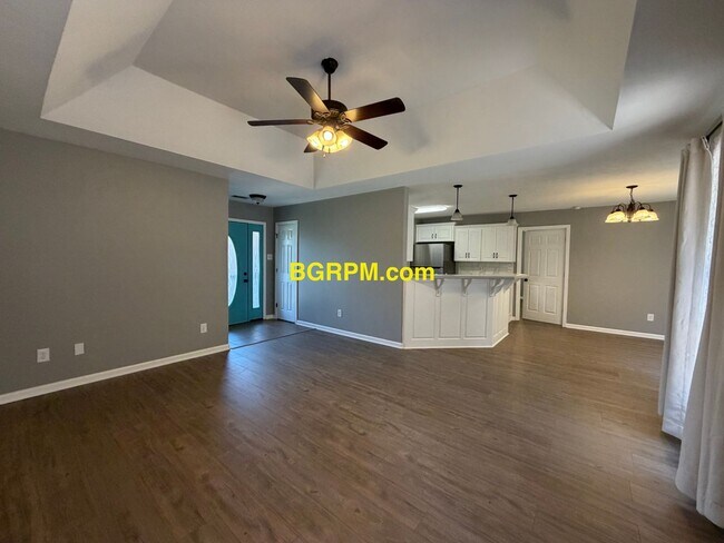Building Photo - 113 Corbin Cir