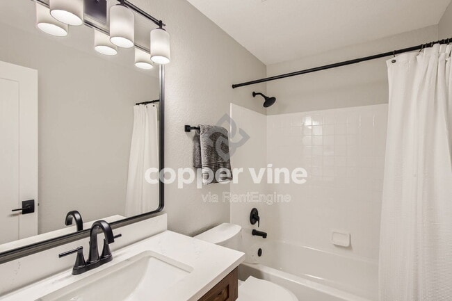 Building Photo - 13336 Franklin St