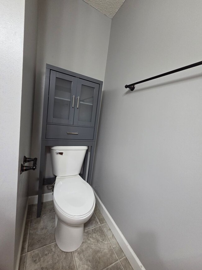 Building Photo - Gorgeous Corner lot Home for Rent!
