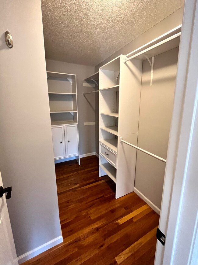 Building Photo - 17093 Isleton Ave