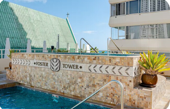 Jacuzzi - 2500 Kalakaua Ave