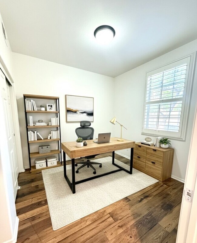 Building Photo - Spacious 3 bedroom Condo  in Portola Springs !