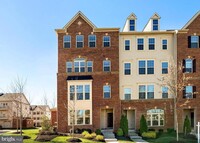 Building Photo - 42101 Piebald Square