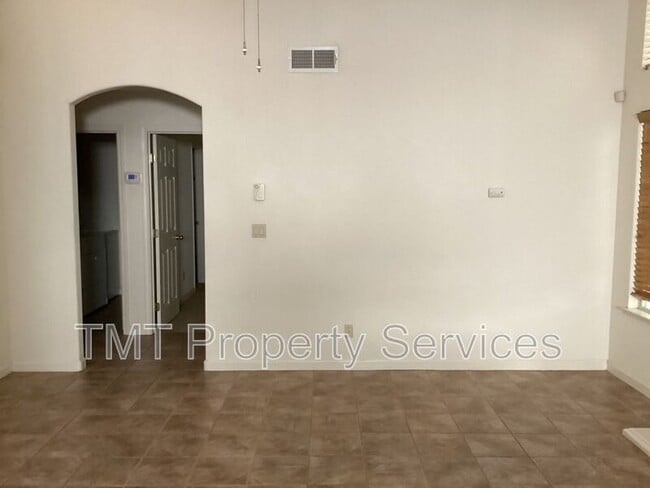 Building Photo - 10188 Gatemont Cir