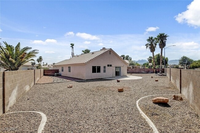 Building Photo - 4528 Rodman Dr