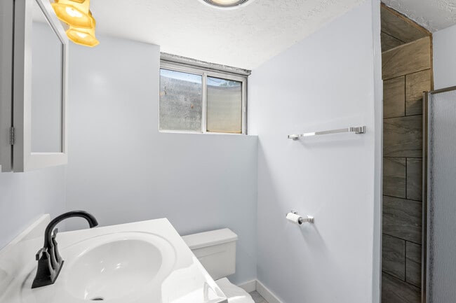 Building Photo - 2545 S 500 W