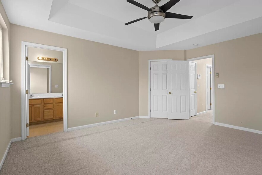 Building Photo - 107 Sylvan Oak Way