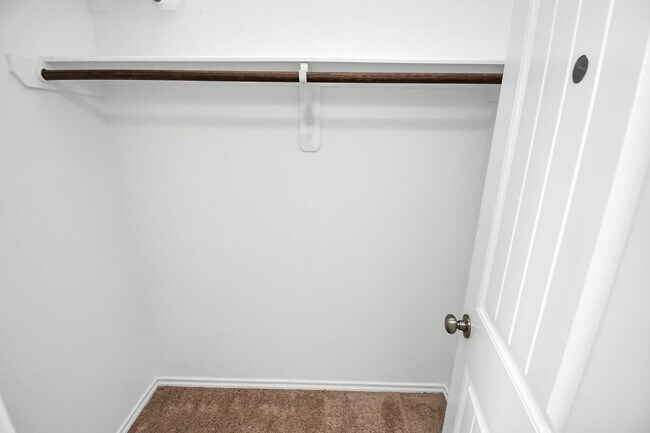 Building Photo - 25634 Royal Catchfly Rd