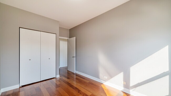 Building Photo - 651 N Milwaukee Ave