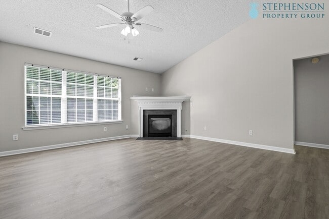 Building Photo - 128 Pennbrook Ln