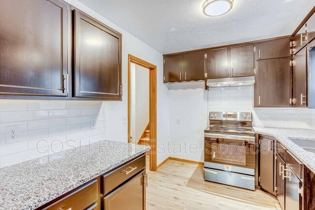Building Photo - 2605 N Pershing St