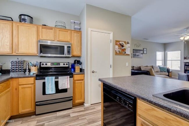 Building Photo - 3 bedroom in Mesa AZ 85209