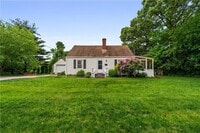 Building Photo - 27 1/2 Doro Pl