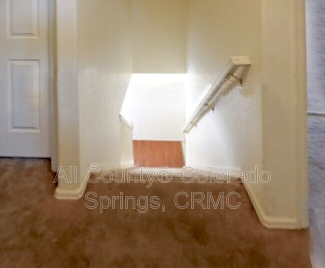 Building Photo - 672 Cima Vista Point