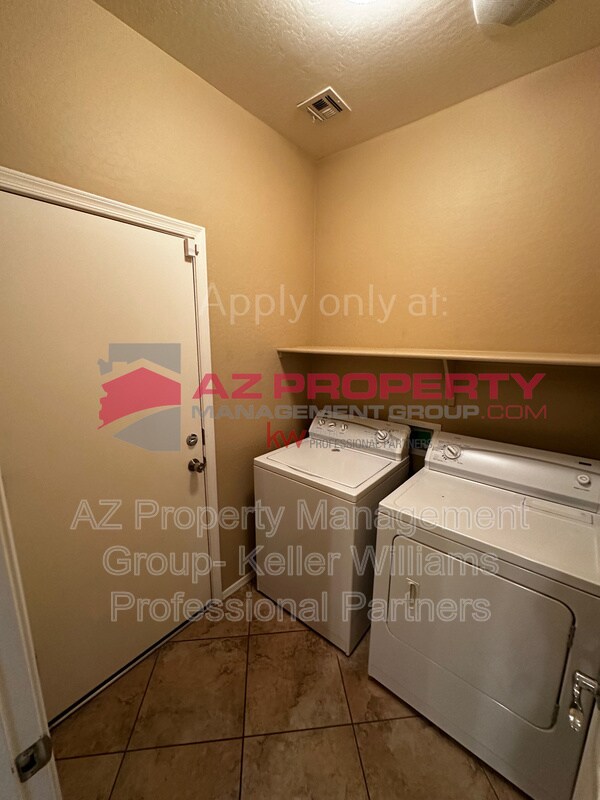 Building Photo - 13241 W Creosote Dr