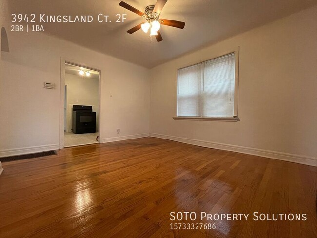 Building Photo - **section 8 accepted**Charming 2-bedroom, ...