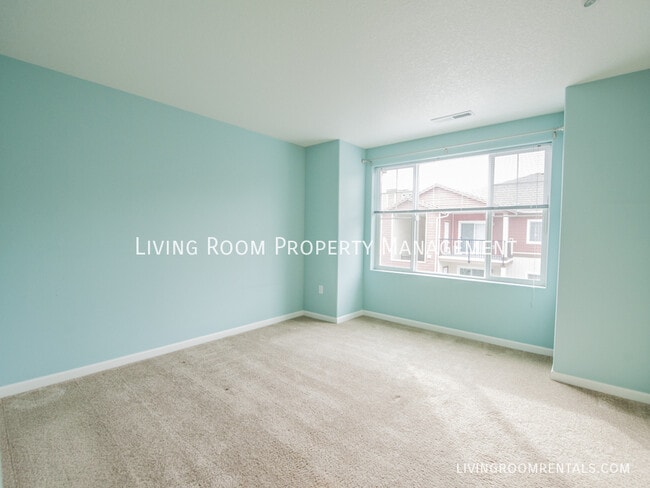 Building Photo - 605 NW 118th Ave