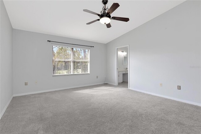 Building Photo - 34902 Teeview Ln