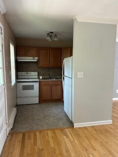 Building Photo - 422 Ringwood Ave