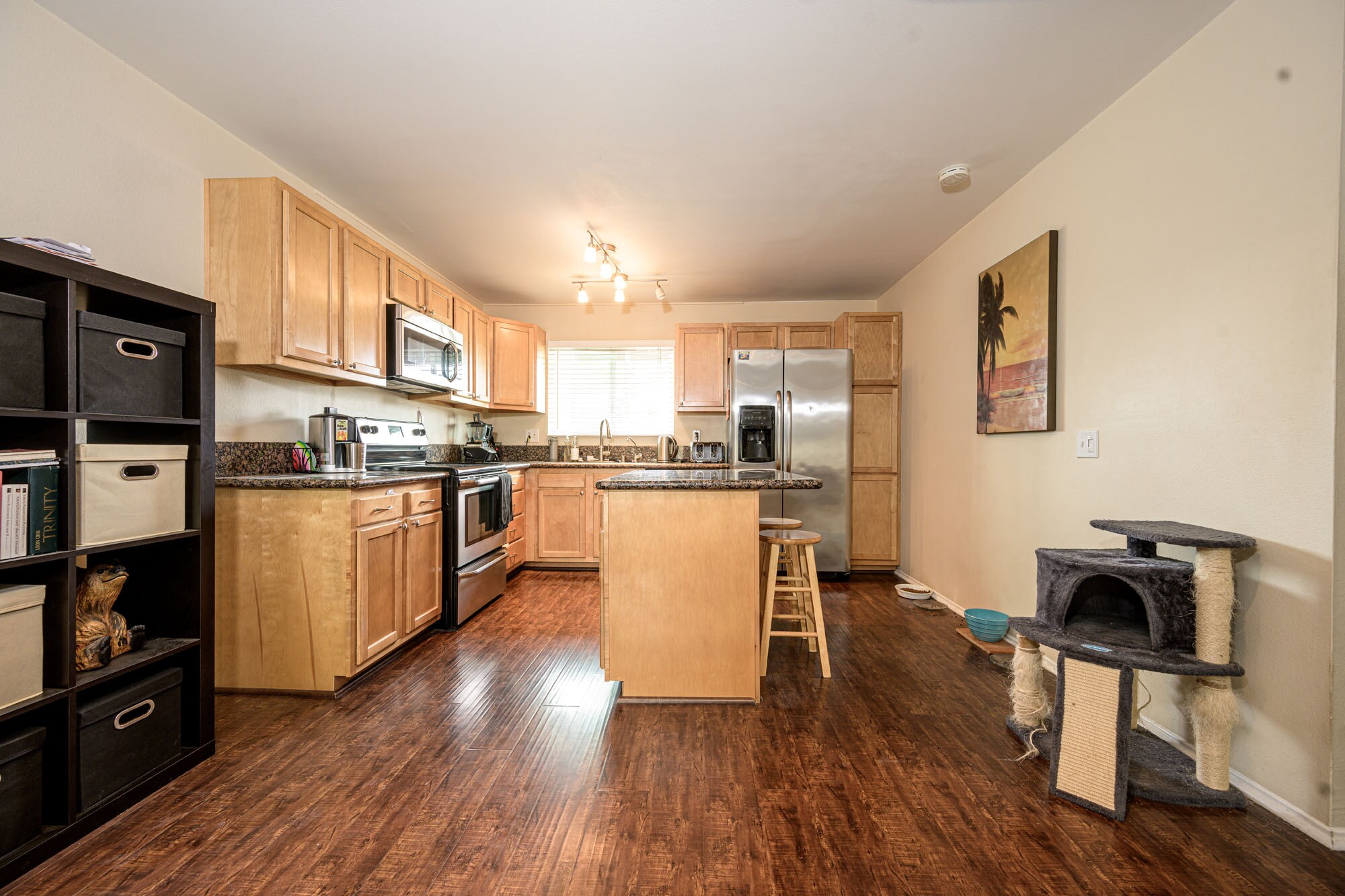 Building Photo - 7100 Cerritos Ave