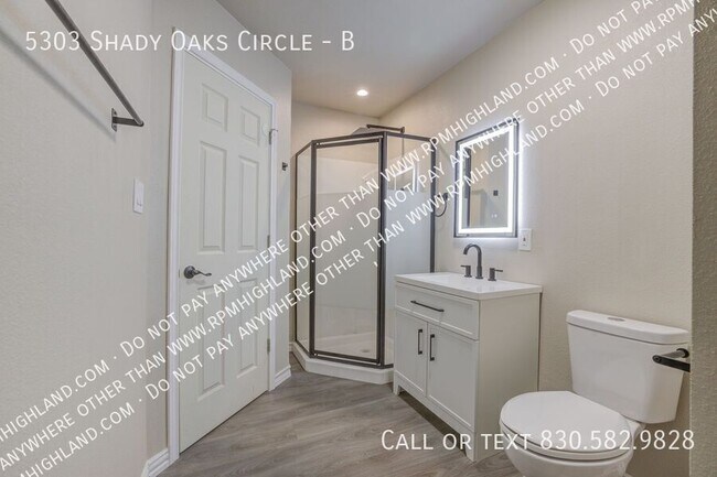 Building Photo - 5303 Shady Oak Cir