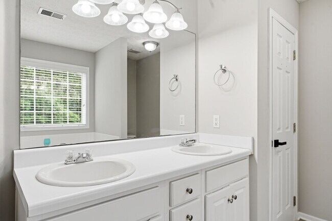 Building Photo - 4408 Webb Meadows Dr